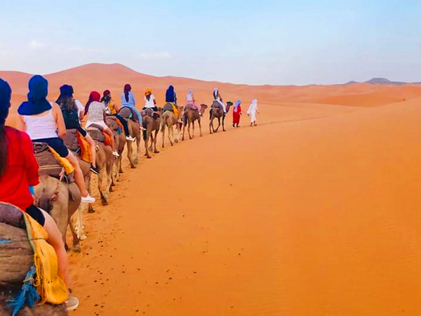 Tour Grupal de 3 días por el desierto de Marrakech a Fez via Merzouga